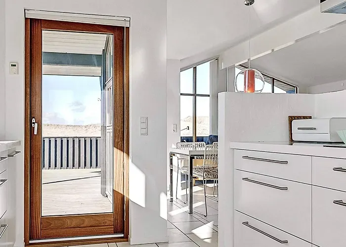 بيت للعطل 8 Person In *